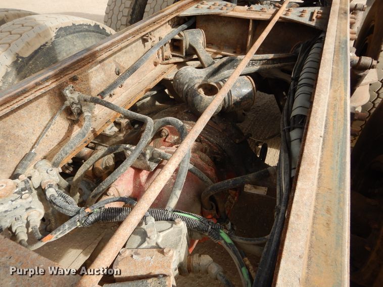 image for item DH4367 2002 Kenworth T800 dump truck