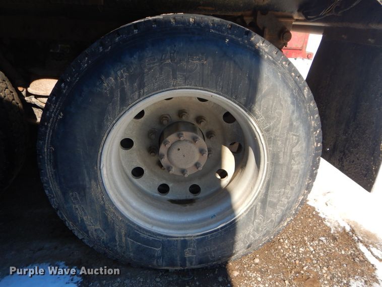 image for item DH4367 2002 Kenworth T800 dump truck