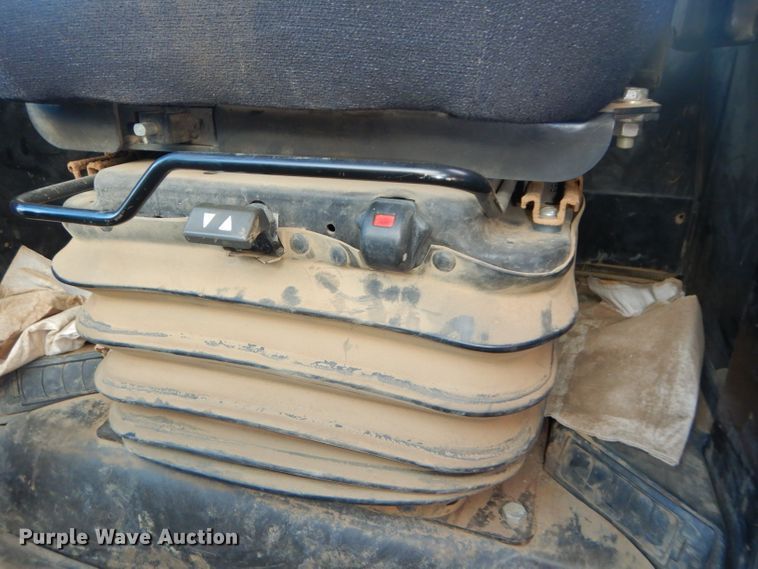 image for item DH4376 2005 Caterpillar 963C  crawler loader