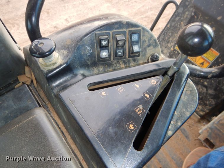 image for item DH4376 2005 Caterpillar 963C  crawler loader