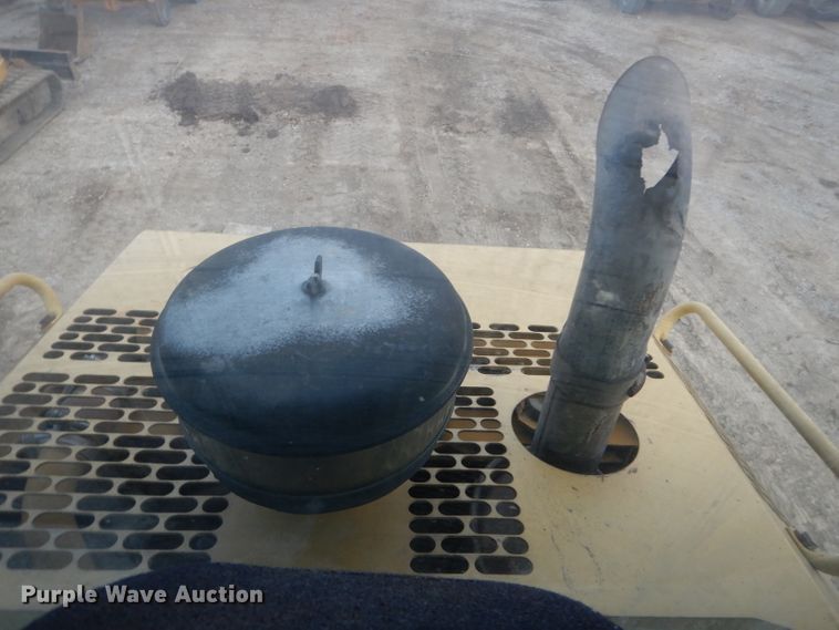 image for item DH4376 2005 Caterpillar 963C  crawler loader