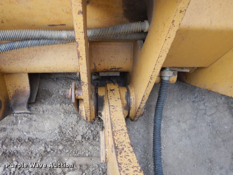 image for item DH4376 2005 Caterpillar 963C  crawler loader