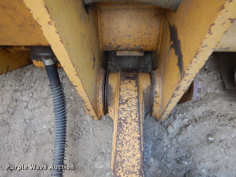 image for item DH4376 2005 Caterpillar 963C  crawler loader