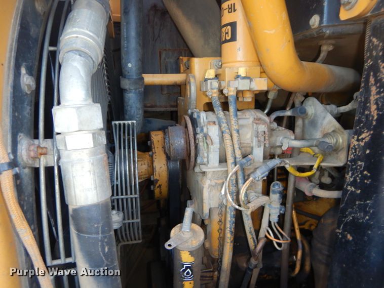 image for item DH4376 2005 Caterpillar 963C  crawler loader