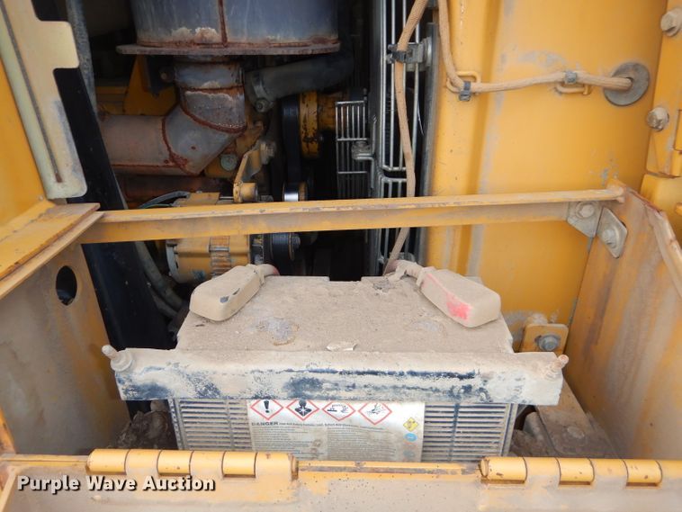 image for item DH4376 2005 Caterpillar 963C  crawler loader