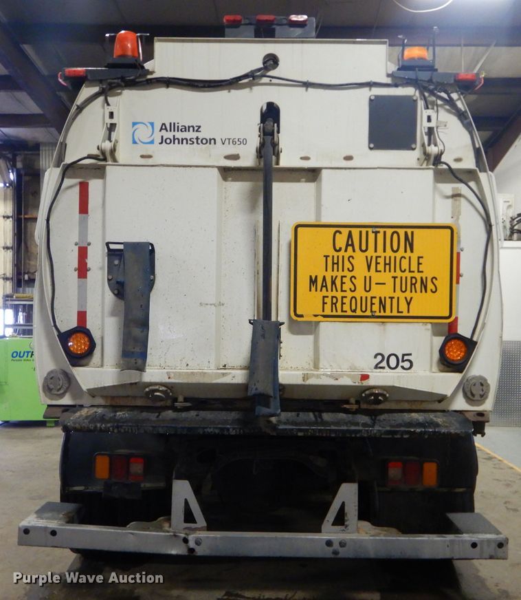 image for item DH4377 2007 Freightliner FC80 street sweeper truck