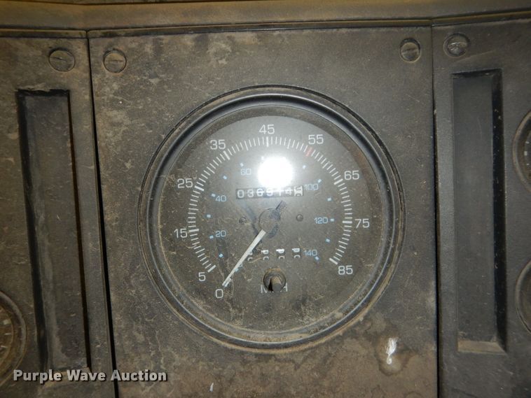 image for item DH4377 2007 Freightliner FC80 street sweeper truck