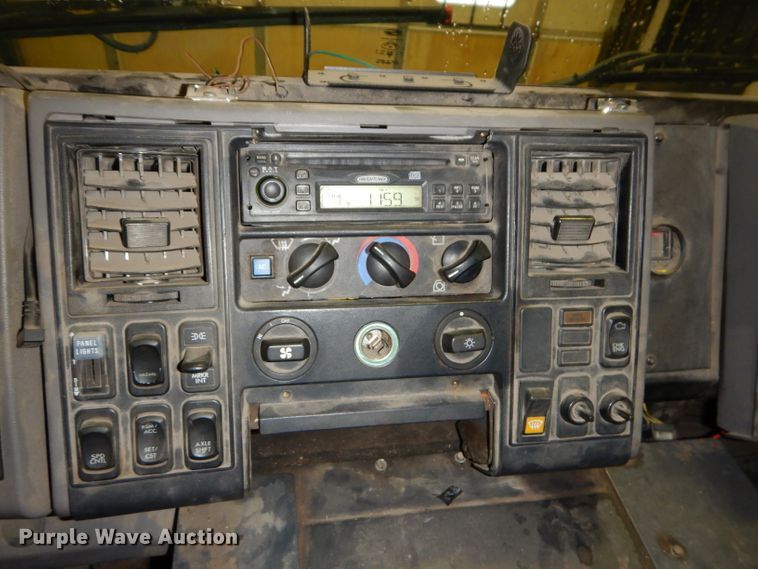 image for item DH4377 2007 Freightliner FC80 street sweeper truck