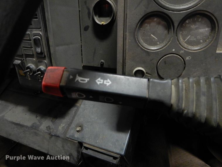 image for item DH4377 2007 Freightliner FC80 street sweeper truck