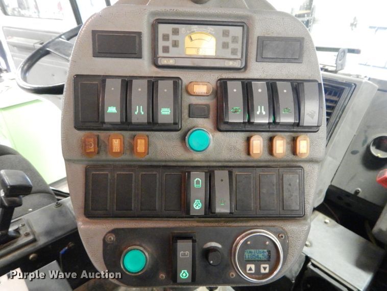 image for item DH4377 2007 Freightliner FC80 street sweeper truck