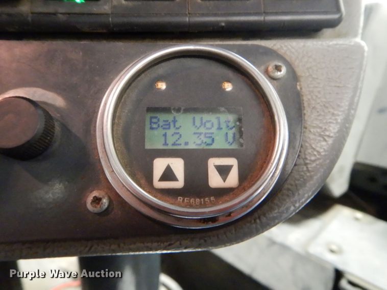 image for item DH4377 2007 Freightliner FC80 street sweeper truck