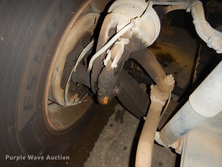 image for item DH4377 2007 Freightliner FC80 street sweeper truck