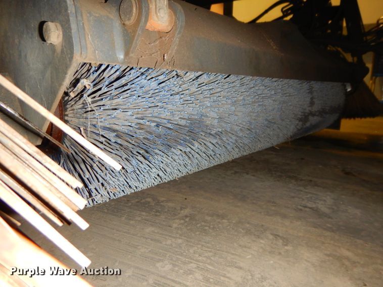 image for item DH4377 2007 Freightliner FC80 street sweeper truck