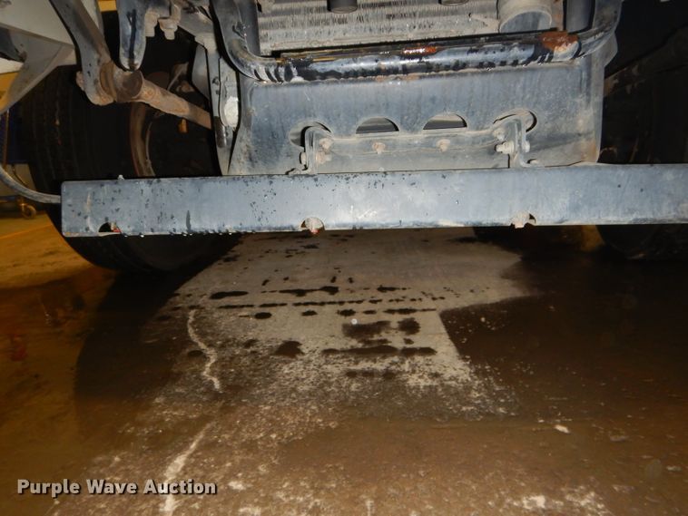 image for item DH4377 2007 Freightliner FC80 street sweeper truck