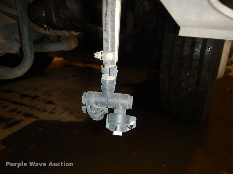 image for item DH4377 2007 Freightliner FC80 street sweeper truck