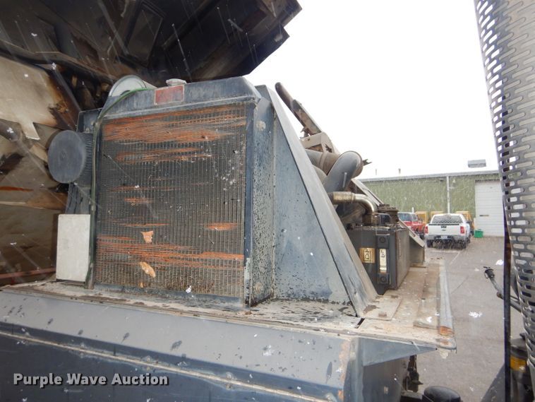 image for item DH4377 2007 Freightliner FC80 street sweeper truck