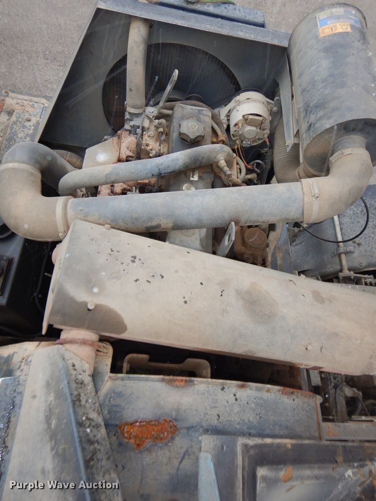 image for item DH4377 2007 Freightliner FC80 street sweeper truck