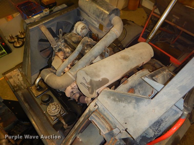 image for item DH4377 2007 Freightliner FC80 street sweeper truck