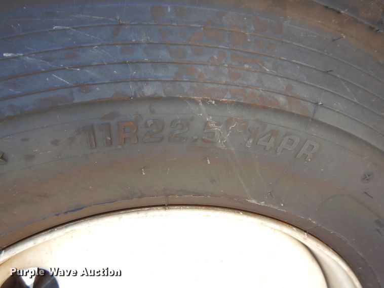 image for item DH4377 2007 Freightliner FC80 street sweeper truck