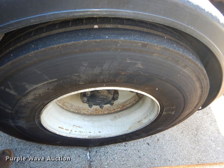 image for item DH4377 2007 Freightliner FC80 street sweeper truck