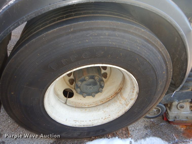 image for item DH4377 2007 Freightliner FC80 street sweeper truck