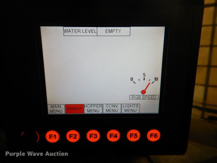 image for item DH4379 2004 GMC T7500 street sweeper truck