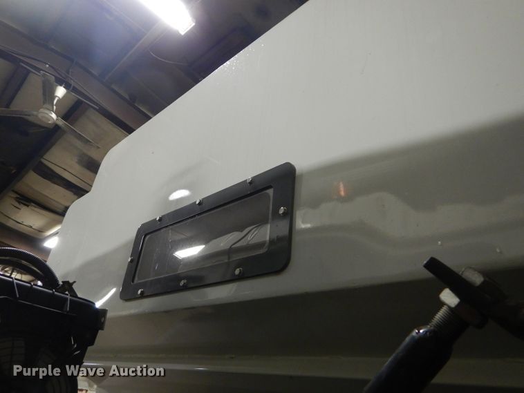 image for item DH4379 2004 GMC T7500 street sweeper truck