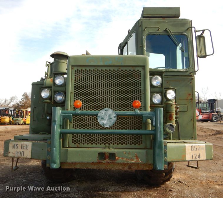 image for item DH4381 1984 Caterpillar 621B conventional scraper