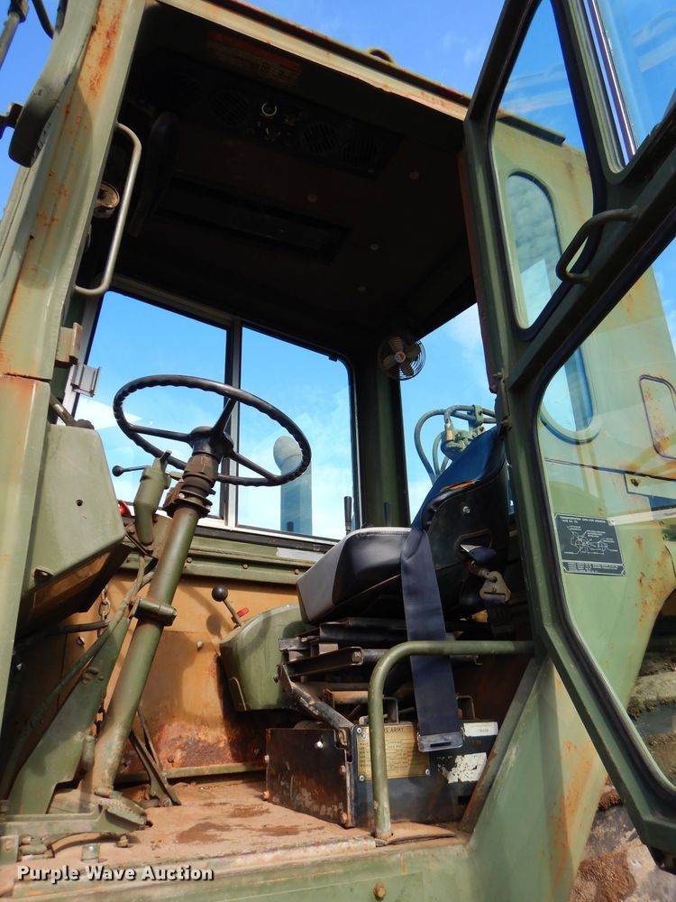 image for item DH4381 1984 Caterpillar 621B conventional scraper