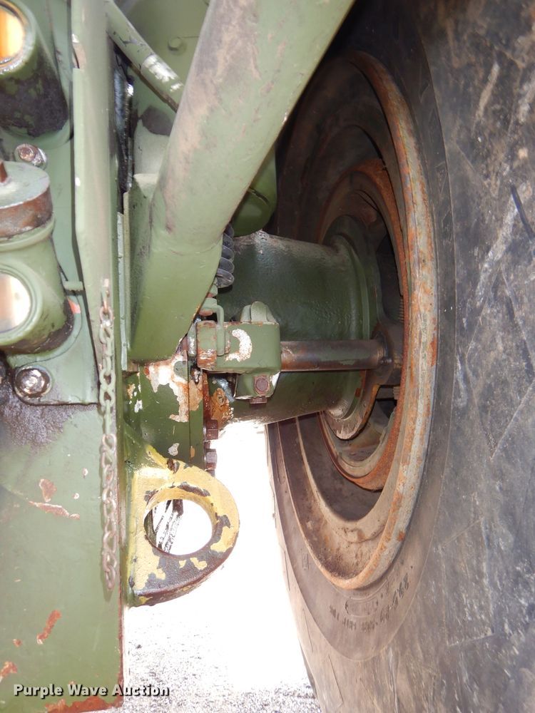 image for item DH4381 1984 Caterpillar 621B conventional scraper