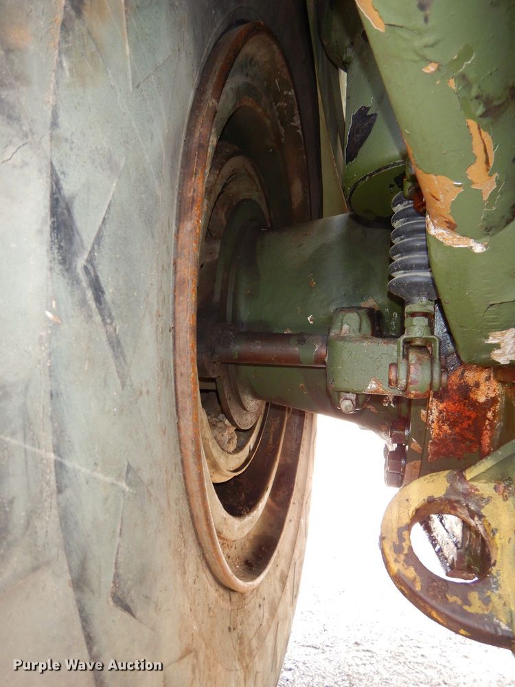 image for item DH4381 1984 Caterpillar 621B conventional scraper