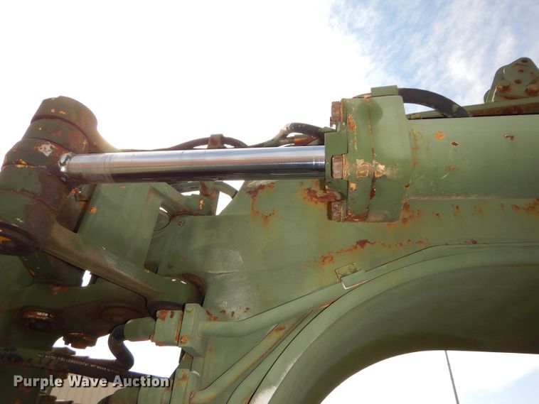 image for item DH4381 1984 Caterpillar 621B conventional scraper