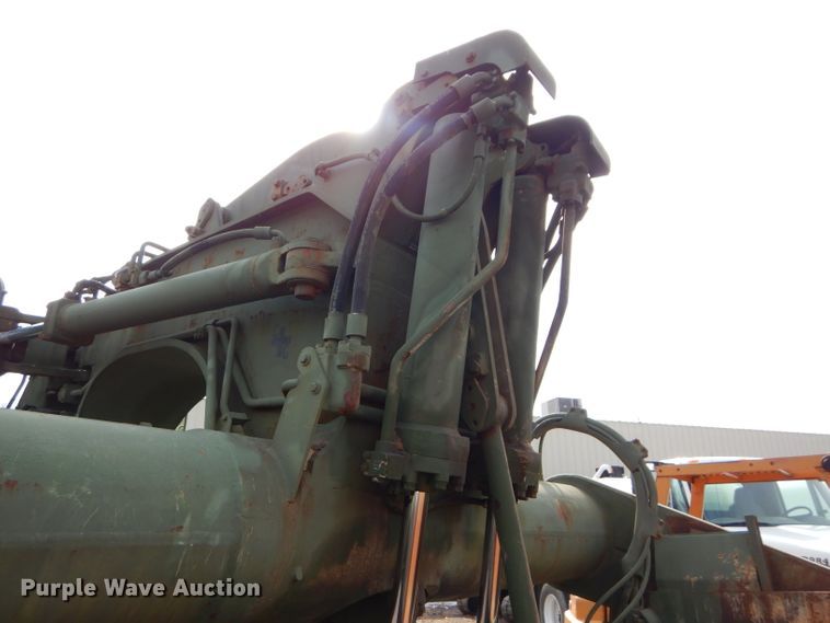 image for item DH4381 1984 Caterpillar 621B conventional scraper