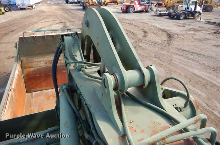 image for item DH4381 1984 Caterpillar 621B conventional scraper