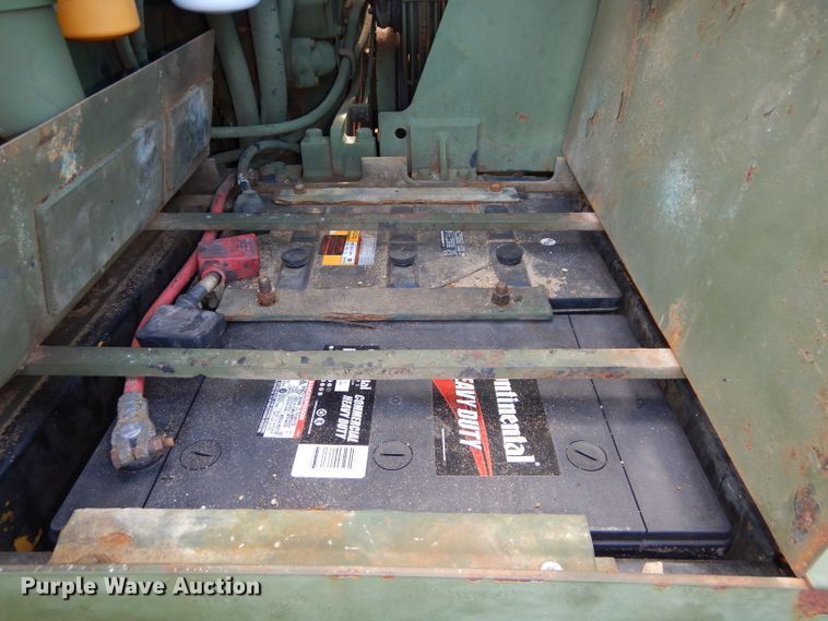 image for item DH4381 1984 Caterpillar 621B conventional scraper