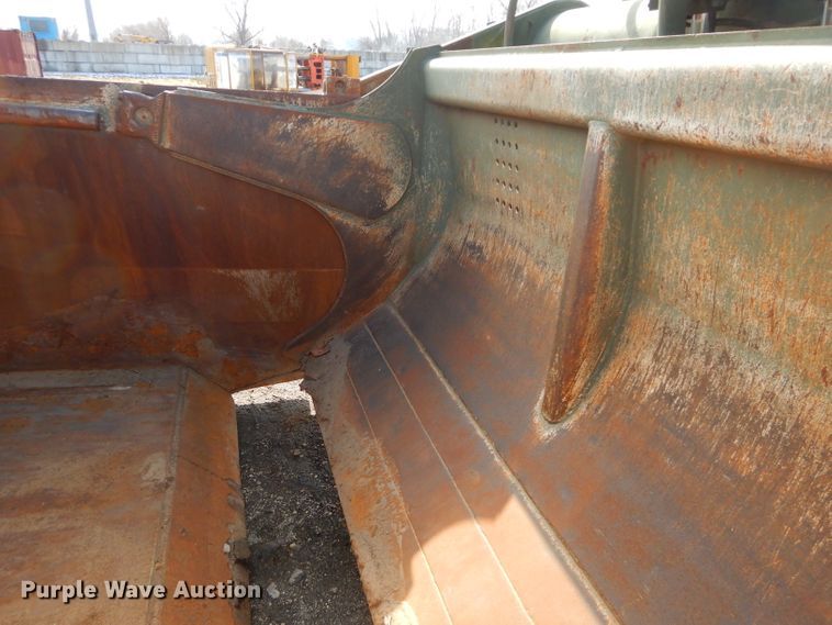 image for item DH4381 1984 Caterpillar 621B conventional scraper