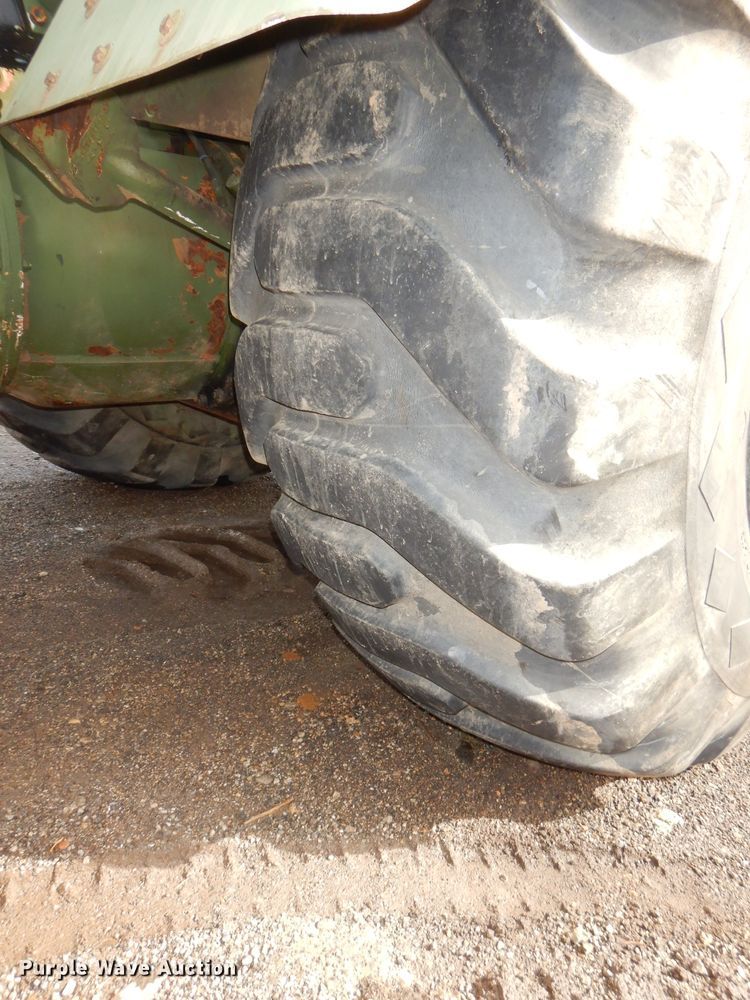 image for item DH4381 1984 Caterpillar 621B conventional scraper