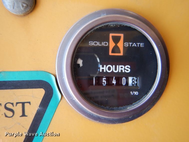 image for item DH6372 2003 Vermeer SC252 stump grinder