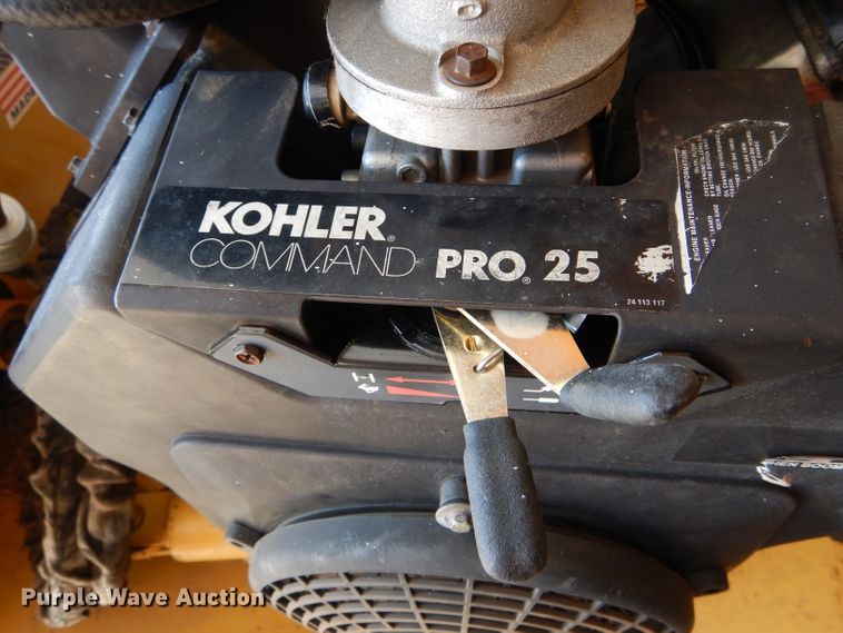 image for item DH6372 2003 Vermeer SC252 stump grinder