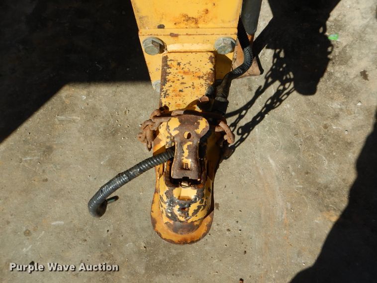 image for item DH6372 2003 Vermeer SC252 stump grinder