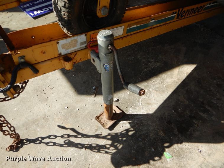 image for item DH6372 2003 Vermeer SC252 stump grinder