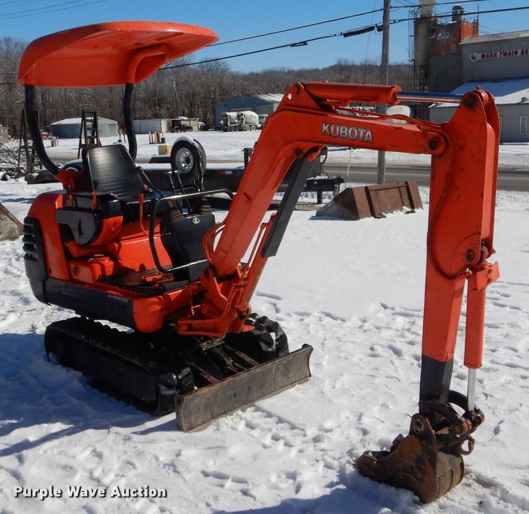 image for item DH6373 Kubota K15 mini excavator