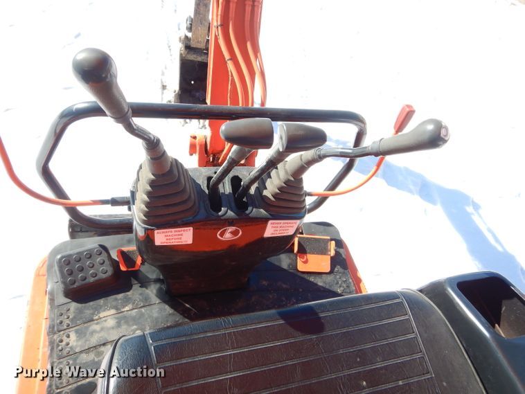 image for item DH6373 Kubota K15 mini excavator