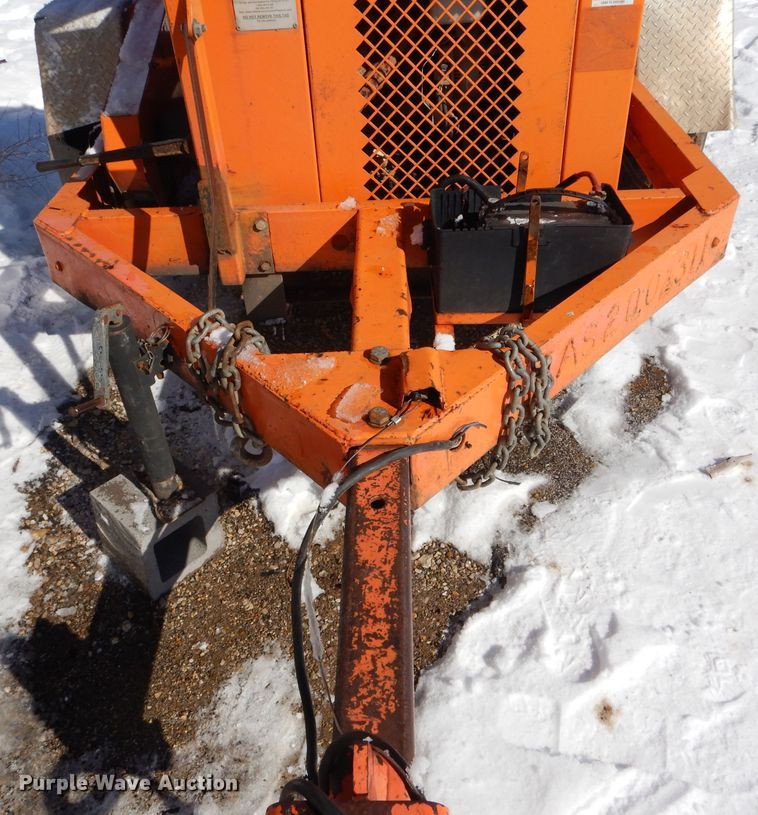 image for item DH6374 2010 Altec WC126A wood chipper