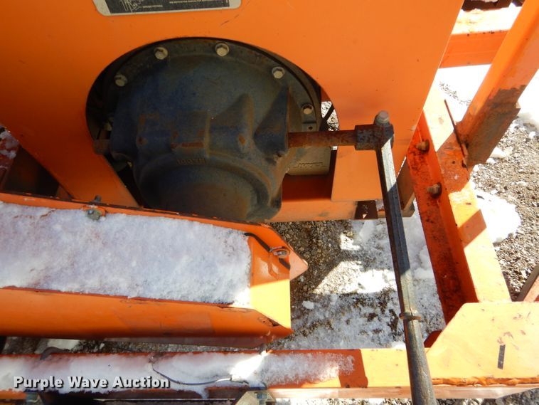 image for item DH6374 2010 Altec WC126A wood chipper