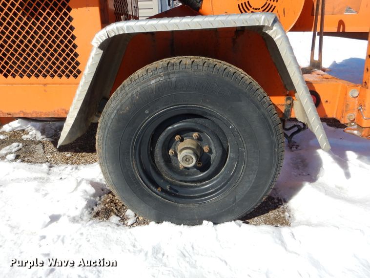 image for item DH6374 2010 Altec WC126A wood chipper