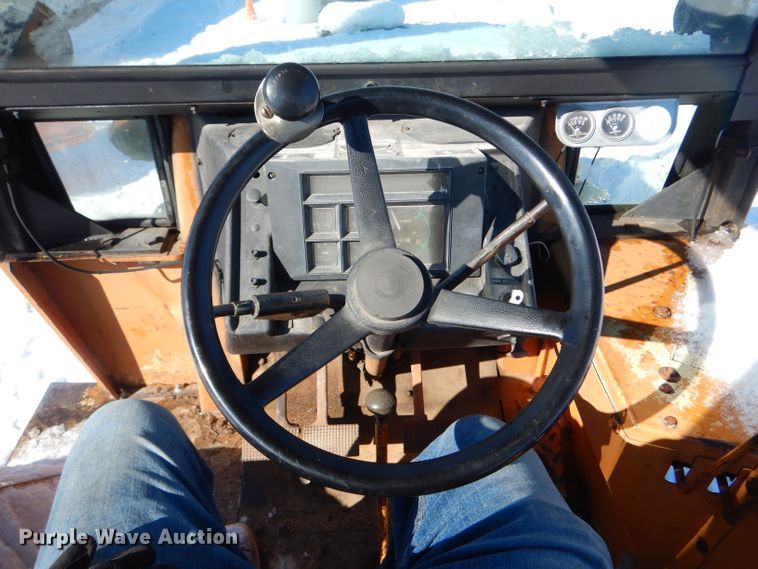 image for item DH6375 1980 Case 480C backhoe