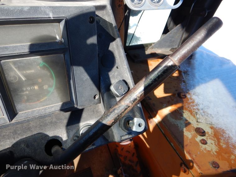 image for item DH6375 1980 Case 480C backhoe