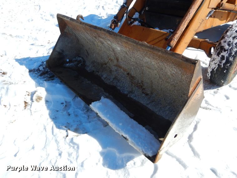 image for item DH6375 1980 Case 480C backhoe