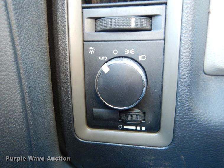 image for item DH6383 2012 Dodge Ram 5500 bucket truck